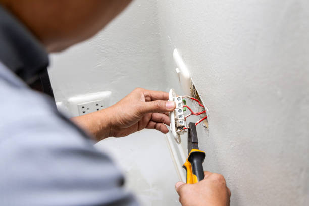 Best Outdoor Lighting Installation  in Hooper, UT
